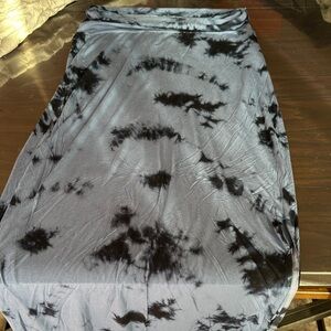 Splendid Blue and Bavy Tie-Dye Maxi Skirt